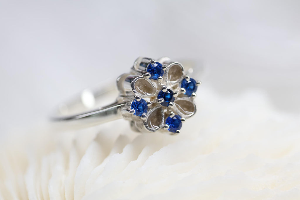 Cremation Petals Keepsake Ring, Vintage Inspired Memorial Jewelry