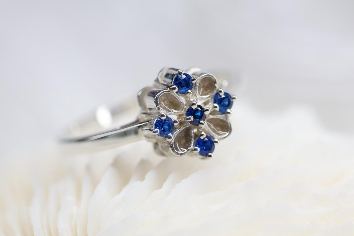 Cremation Petals Keepsake Ring, Vintage Inspired Memorial Jewelry