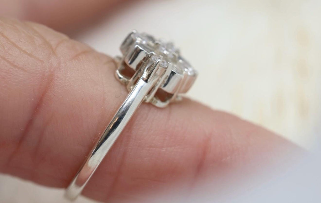 Cremation Petals Keepsake Ring, Vintage Inspired Memorial Jewelry