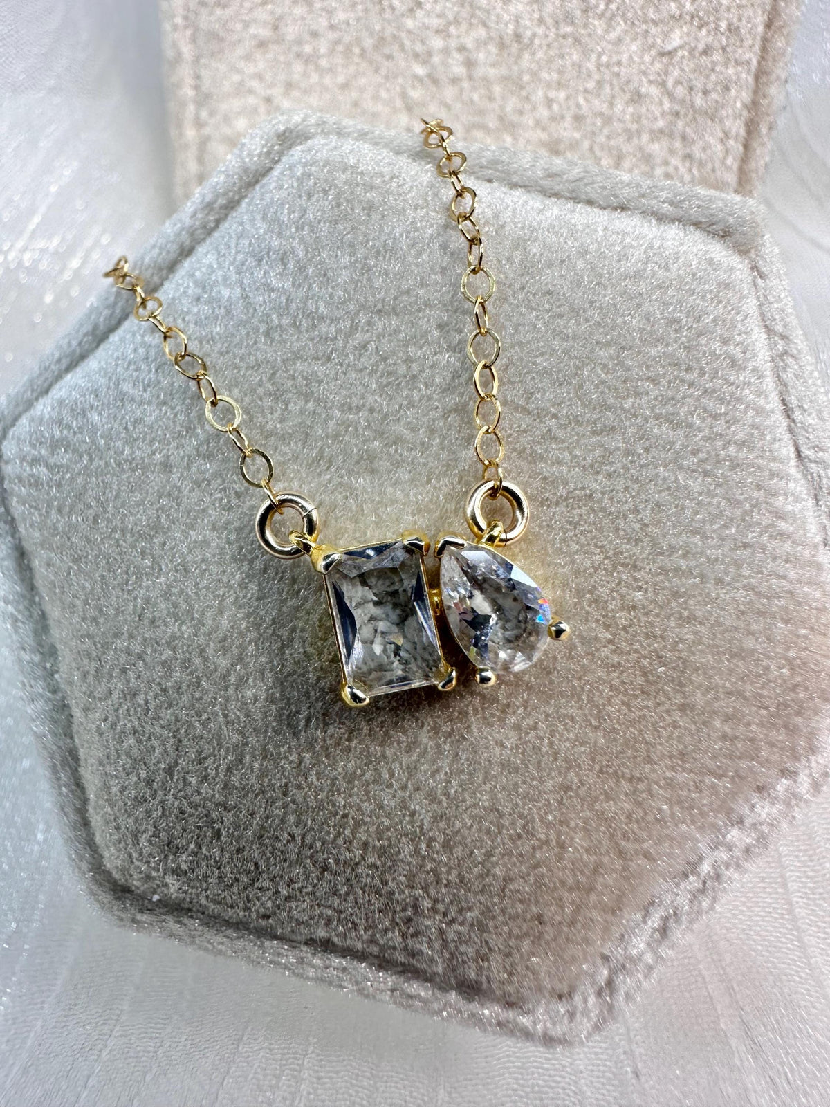 Emerald & Pear Cut Cremation Necklace for Ashes – Birthstone Memorial Jewelry