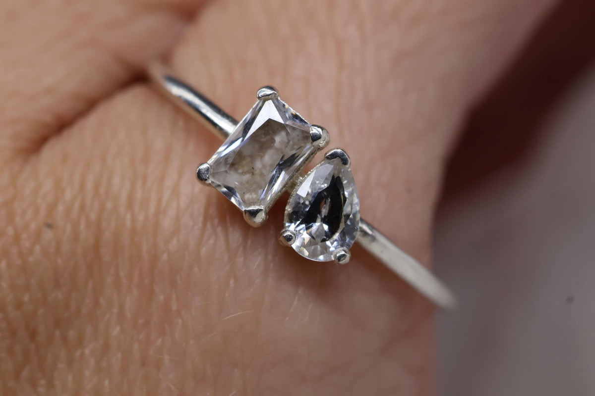 Toi et Moi Cremation Ashes and Fur/Hair Keepsake Ring