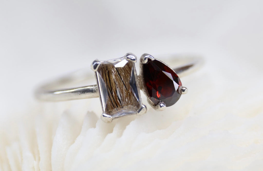 Toi et Moi Cremation Ashes and Fur/Hair Keepsake Ring