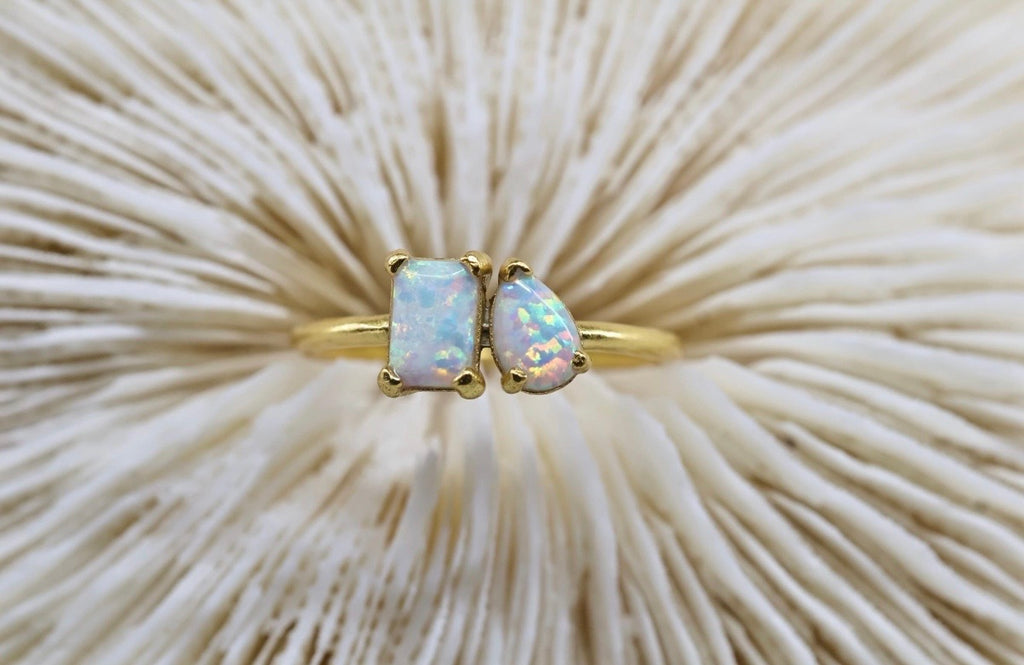 Toi et Moi Cremation Ashes Ring, Emerald & Pear Cut Ring