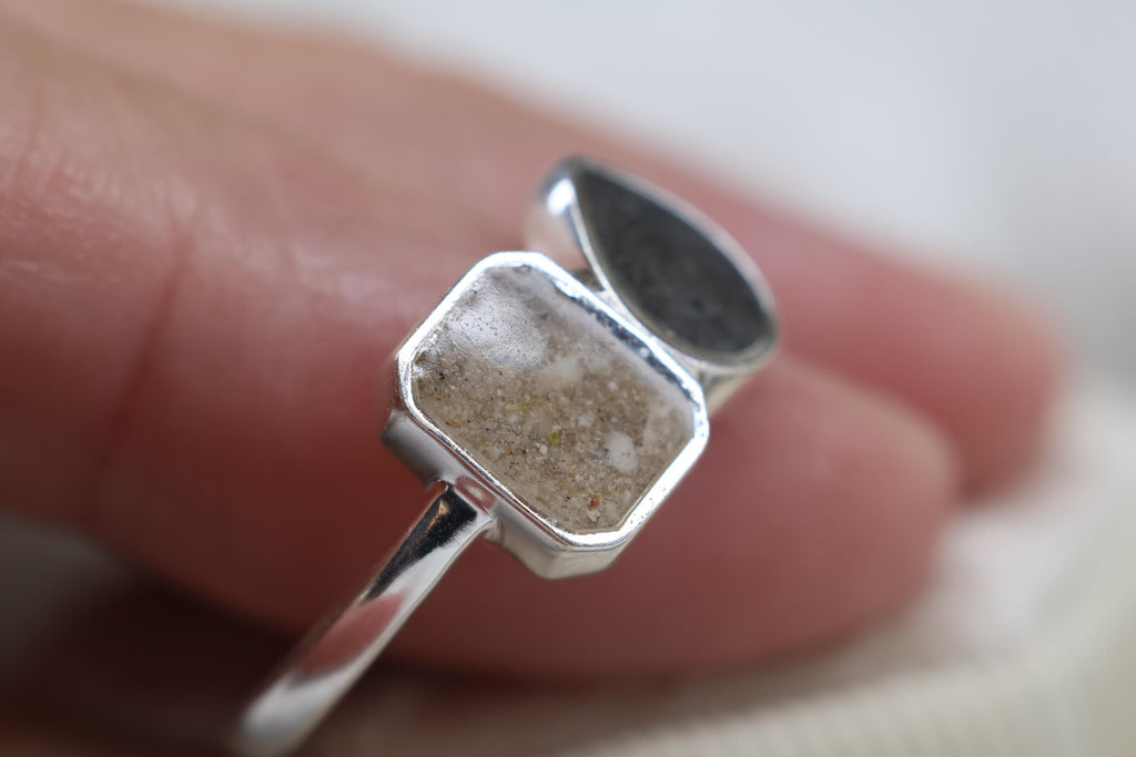 Toi et Moi Memorial Ring, Double Stone Ashes Ring