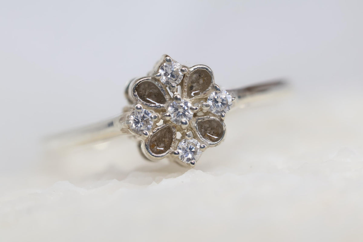 Cremation Petals Keepsake Ring, Vintage Inspired Memorial Jewelry