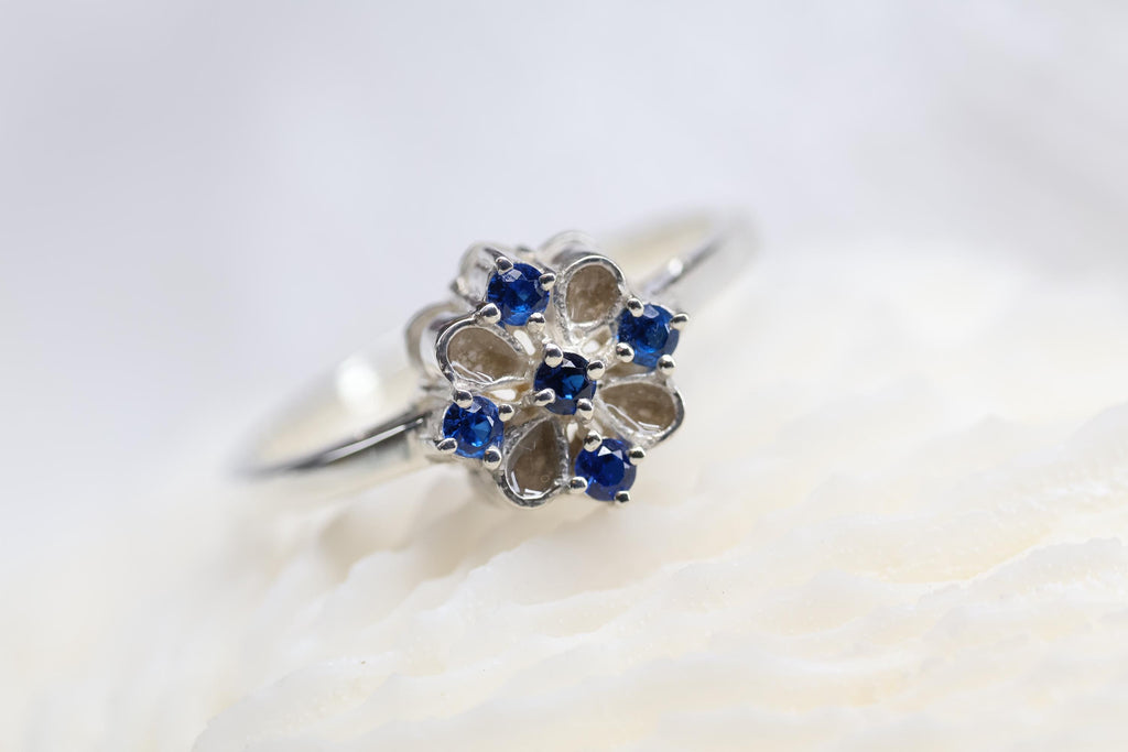 Cremation Petals Keepsake Ring, Vintage Inspired Memorial Jewelry